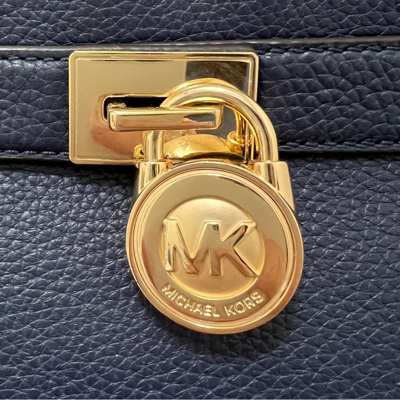 MICHAEL KORS Hamilton Traveler Crossbody Bag Navy Blue - Picture 8 of 16